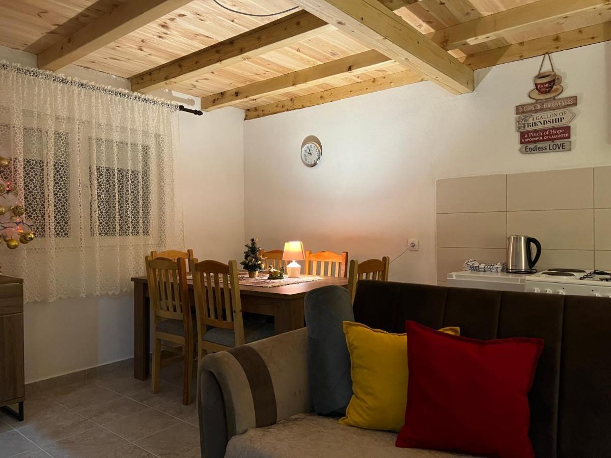Laf Guest House โคลาชิน ภายนอก รูปภาพ