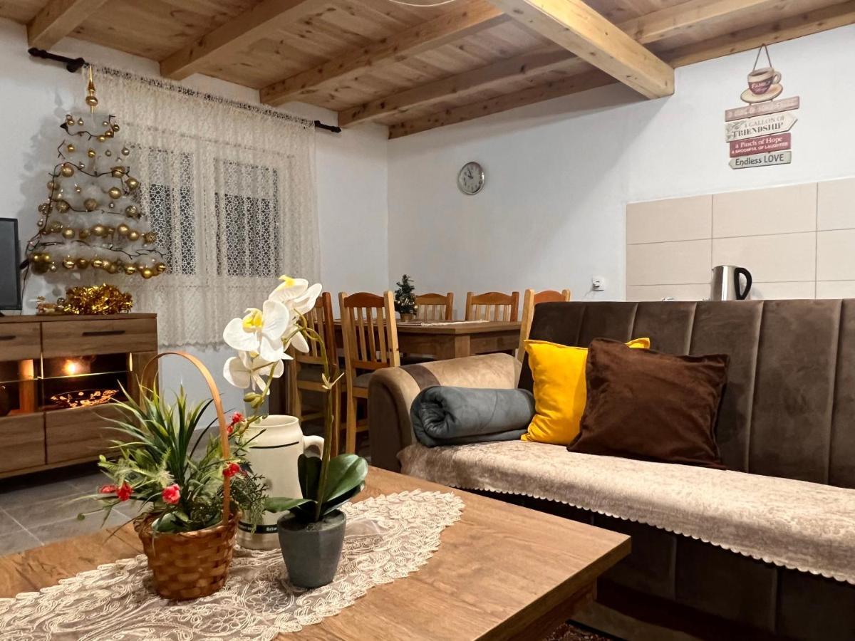 Laf Guest House โคลาชิน ภายนอก รูปภาพ